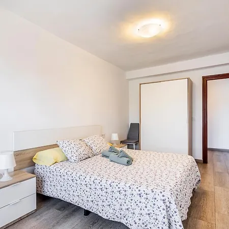 Апартаменты 5 Minutes From Downtown Valencia Бенетусер
