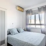 Apartment 5 Minutes From Downtown Valencia *