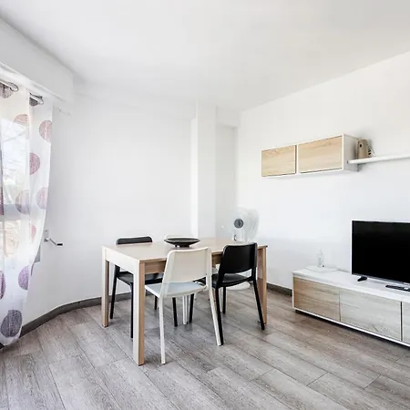 5 Minutes From Downtown Valencia