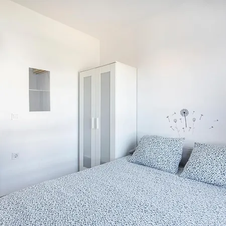 5 Minutes From Downtown Valencia