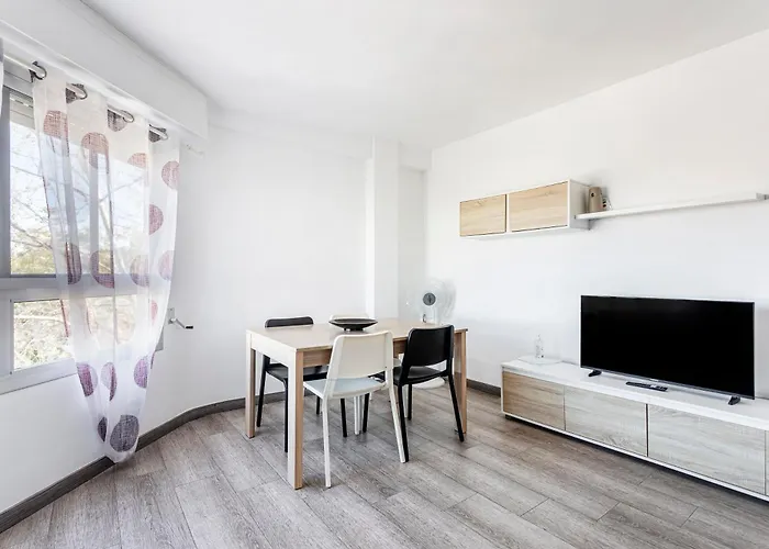 5 Minutes From Downtown Valencia